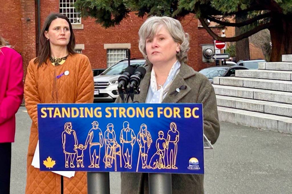 B.C. to buy U.S. nasal naloxone as Vancouver company says it can make a cheaper option